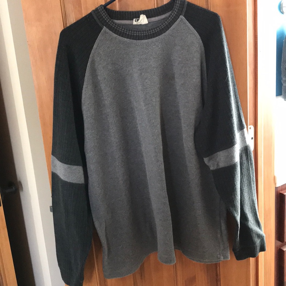 Men’s sweater